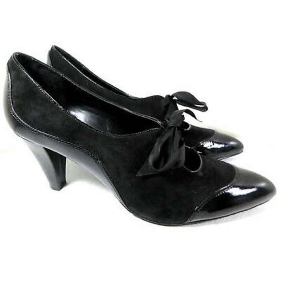 Liz Claiborne Shoes - 🎀Bow-Tie Heels🎀